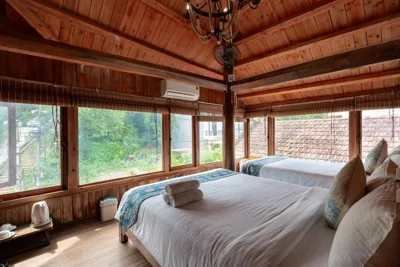 Doppelzimmer mit Gemeinschaftsbad — Legend Home Sapa